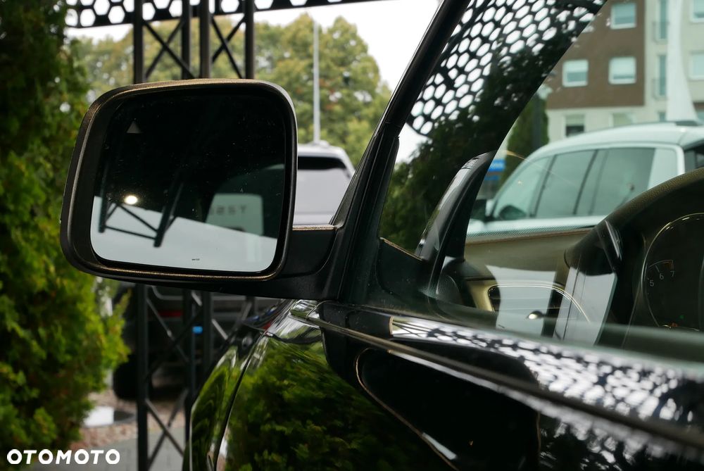 Jeep Grand Cherokee - 37