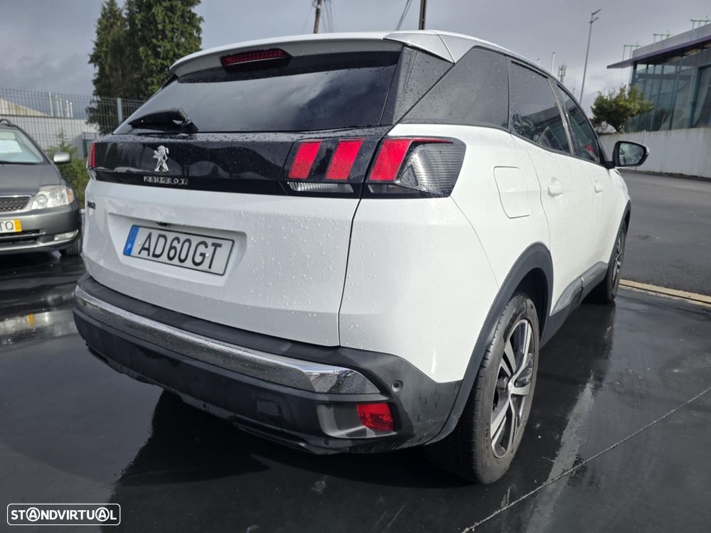 Peugeot 3008 1.6 BlueHDi Style EAT6 - 3