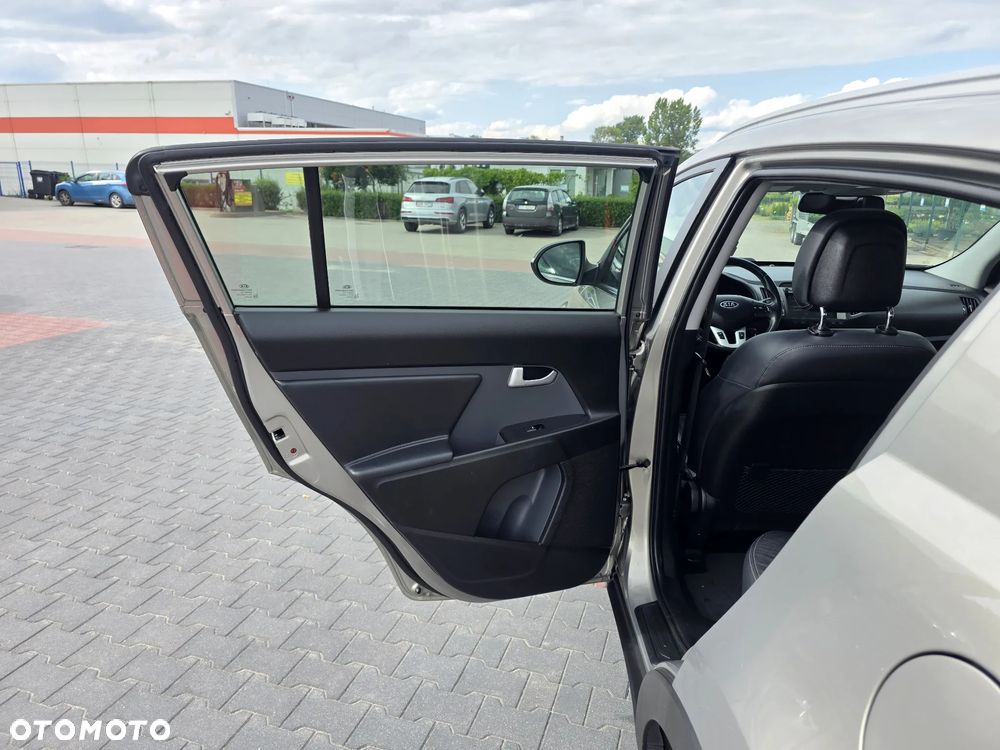 Kia Sportage 2.0 XL 2WD - 9