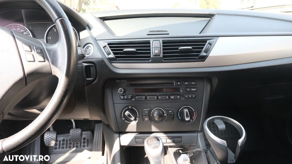 BMW X1 xDrive18d - 14