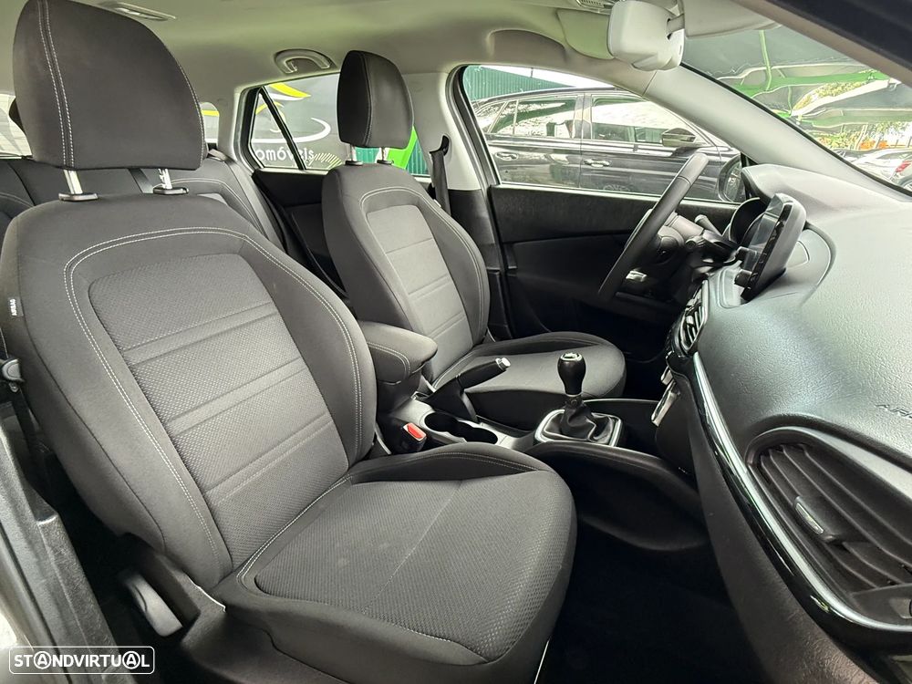 Fiat Tipo Station Wagon 1.3 M-Jet Lounge - 22