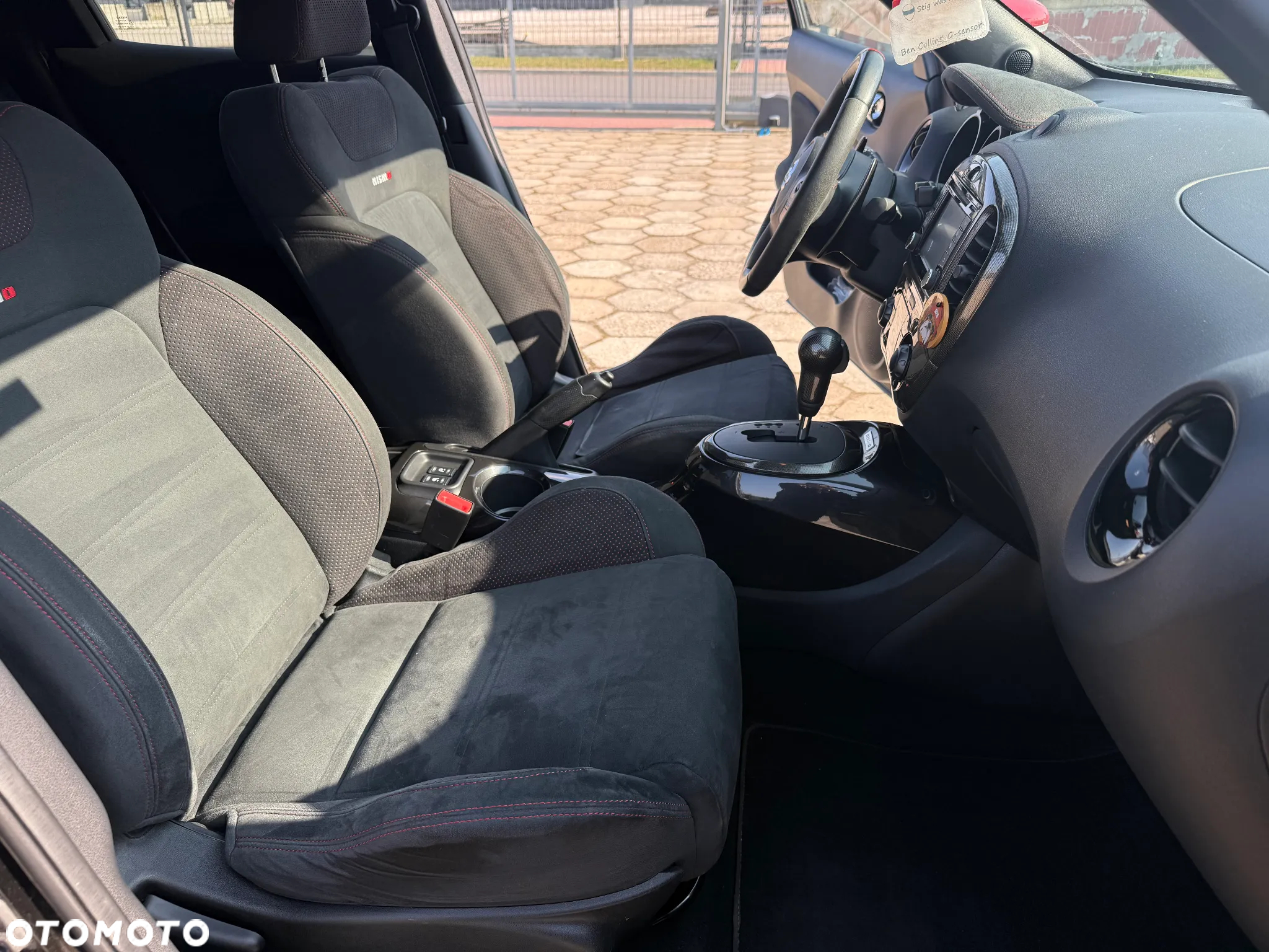 Nissan Juke 1.6 DIG-T Nismo RS 4WD Xtronic - 11