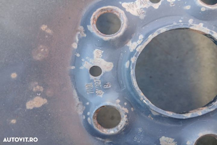 Jante aliaj cu anvelope 16 - set 7N0601027B 61/2JX16H2 ET33 215/65 R1 - 3