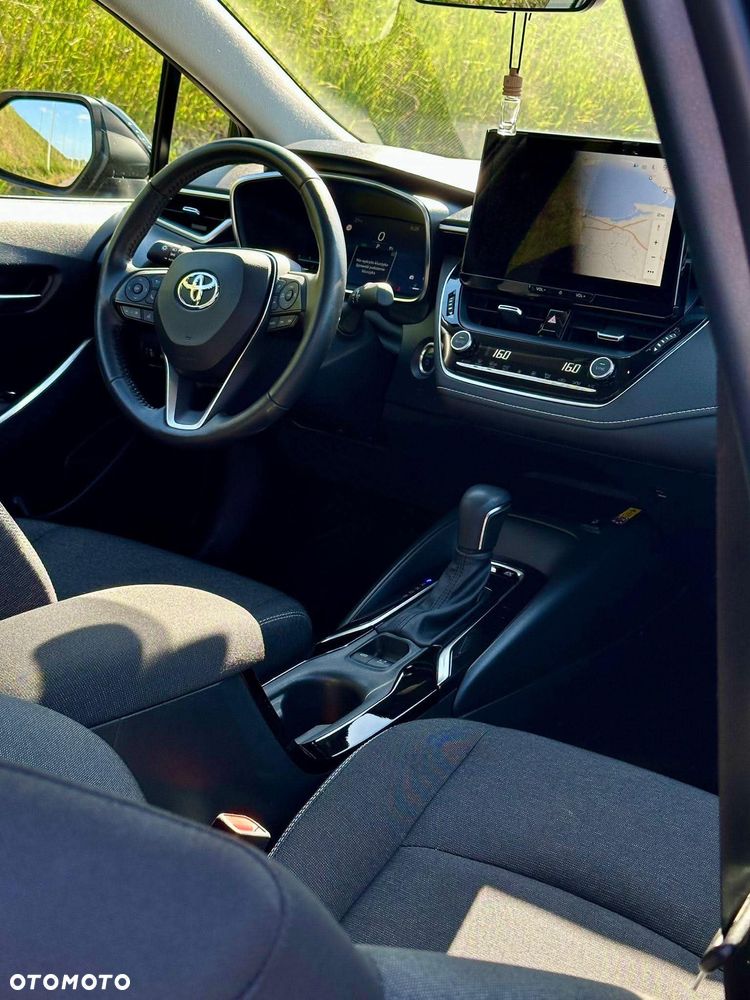 Toyota Corolla - 10