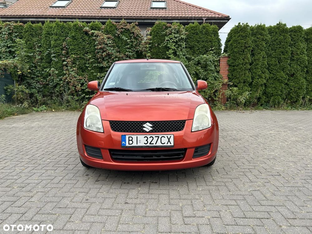 Suzuki Swift 2009 photo 3