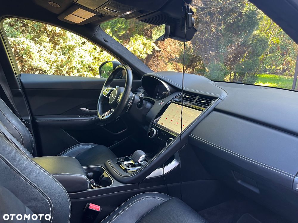 Jaguar E-Pace P300 AWD Sport - 10