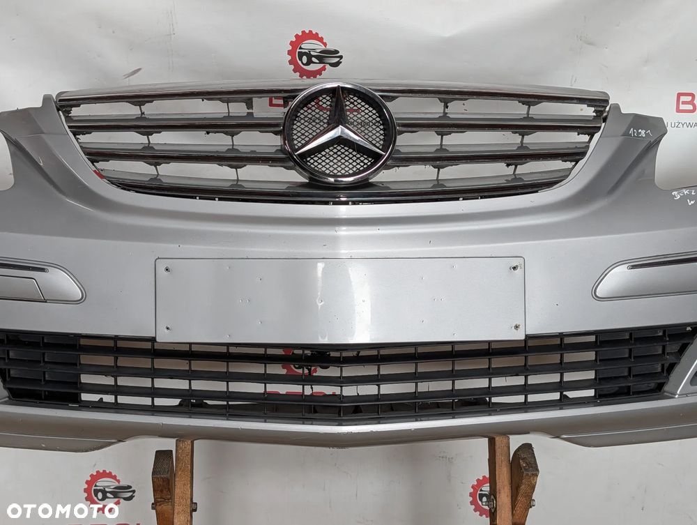 ZDERZAK PRZEDNI MERCEDES B-KLASA W245 761 - 3