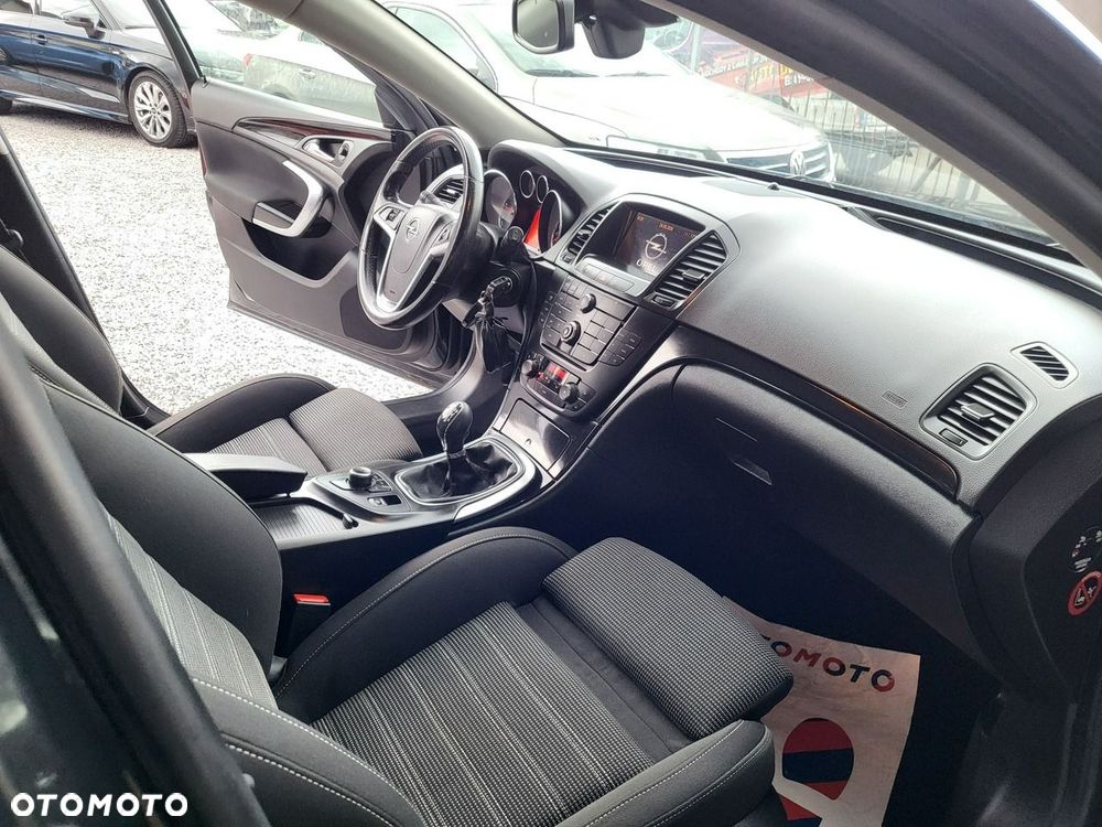 Opel Insignia - 21