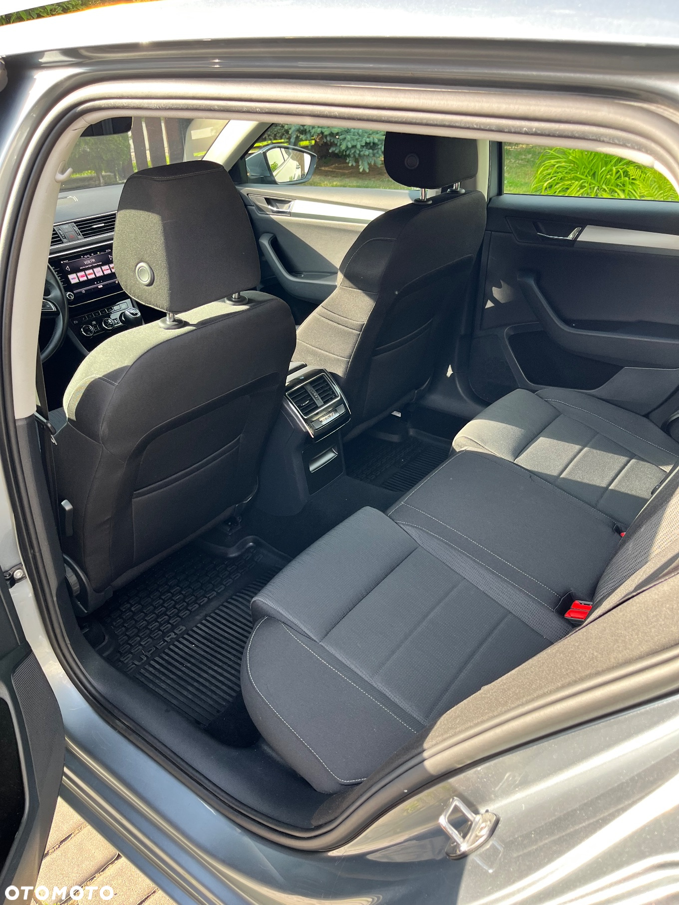 Skoda Superb 2.0 TDI Ambition - 23