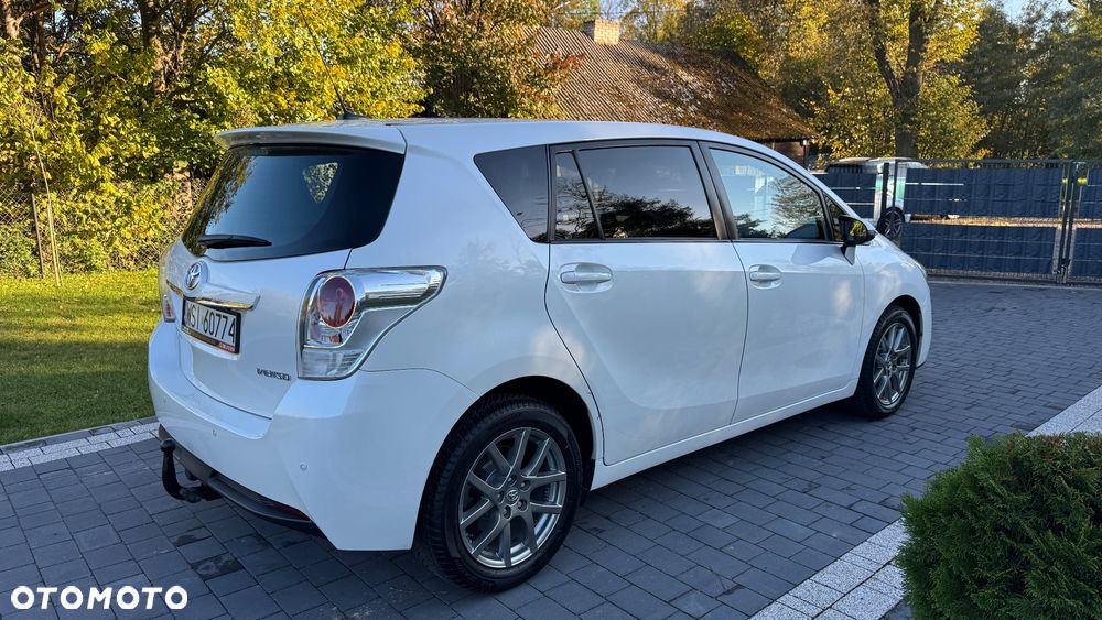Toyota Verso 1.8 Prestige EU5 MS - 17