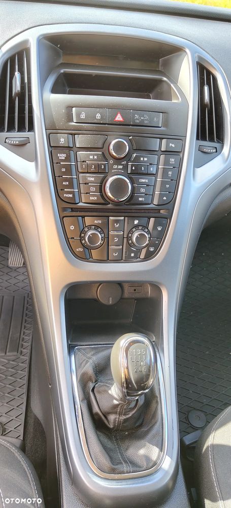 Opel Astra 1.7 CDTI Essentia - 11