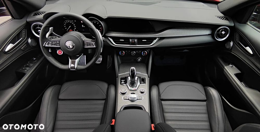 Alfa Romeo Stelvio V6 2.9 Bi-Turbo AT8-Q4 Quadrifoglio - 15