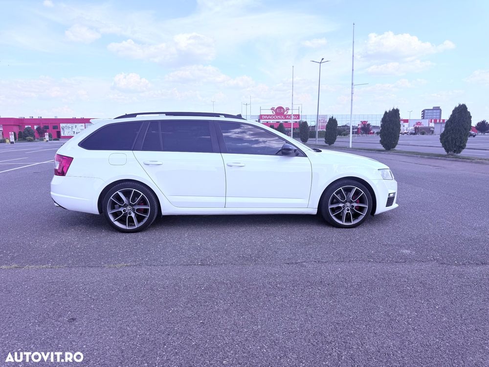 Skoda Octavia 2.0 TDI RS DSG - 11