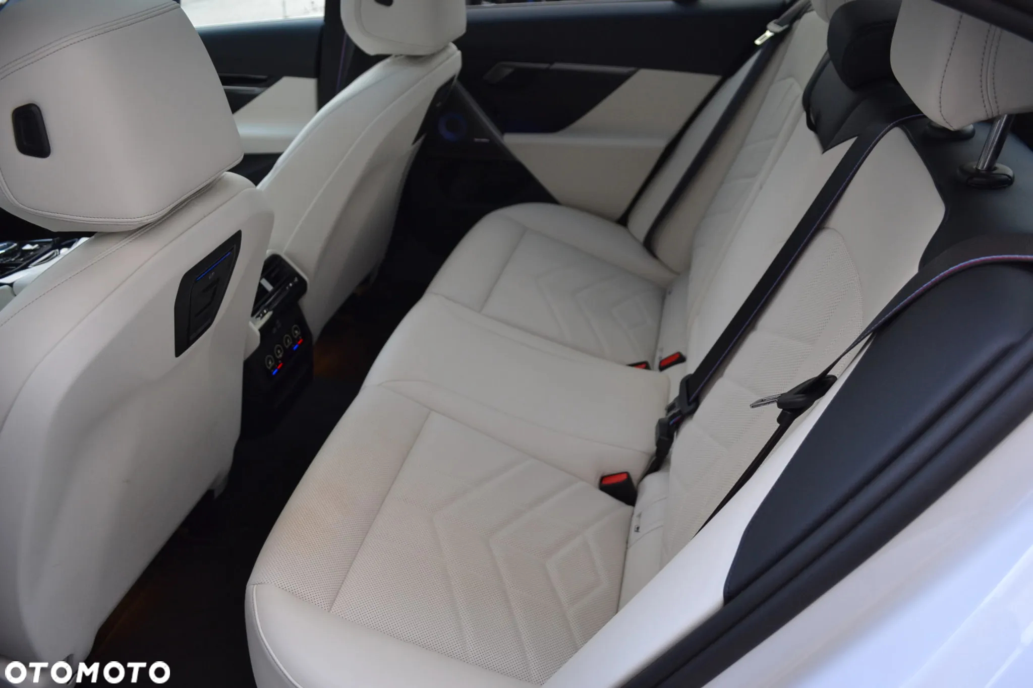 BMW Seria 5 530e - 9