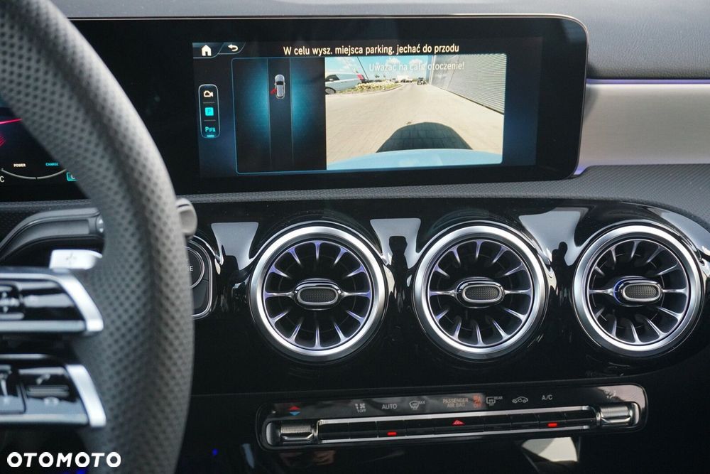 Mercedes-Benz Klasa A 200 AMG Line 7G-DCT - 13