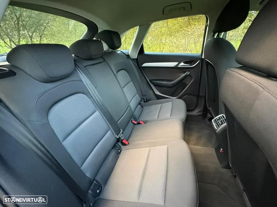 Audi Q3 1.4 TFSI CoD Sport - 39