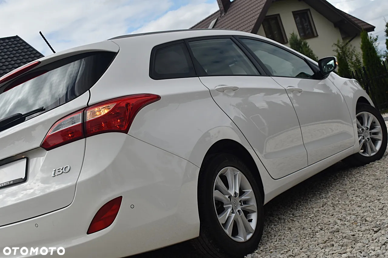 Hyundai i30 1.6 D Premium - 33