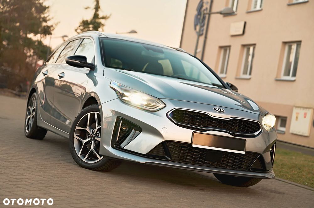 Kia Ceed 1.4 T-GDI DCT OPF GT Line - 2