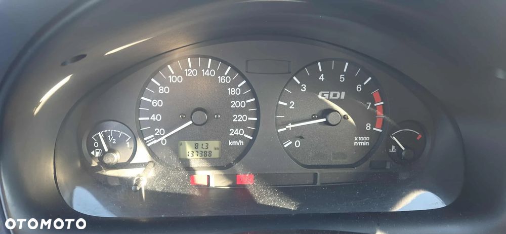 Mitsubishi Carisma - 7