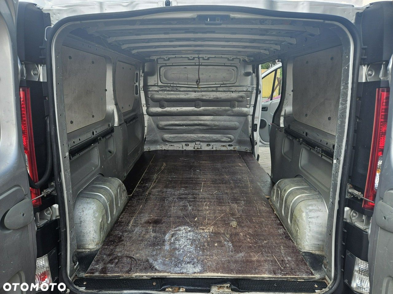 Opel Vivaro - 12