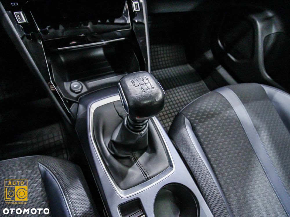 Peugeot 2008 PureTech 100 Stop&Start Allure - 27