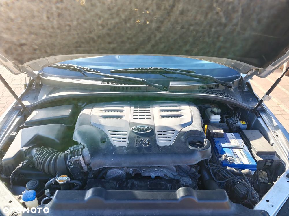 Kia Sorento 3.3 V6 LX - 5