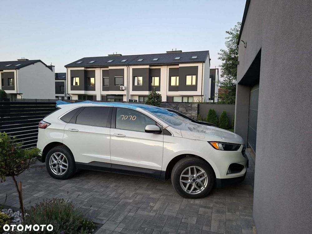 Ford Edge - 1