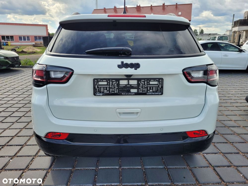Jeep Compass 1.5 T4 mHEV Summit Winter Edition FWD S&S DCT - 4