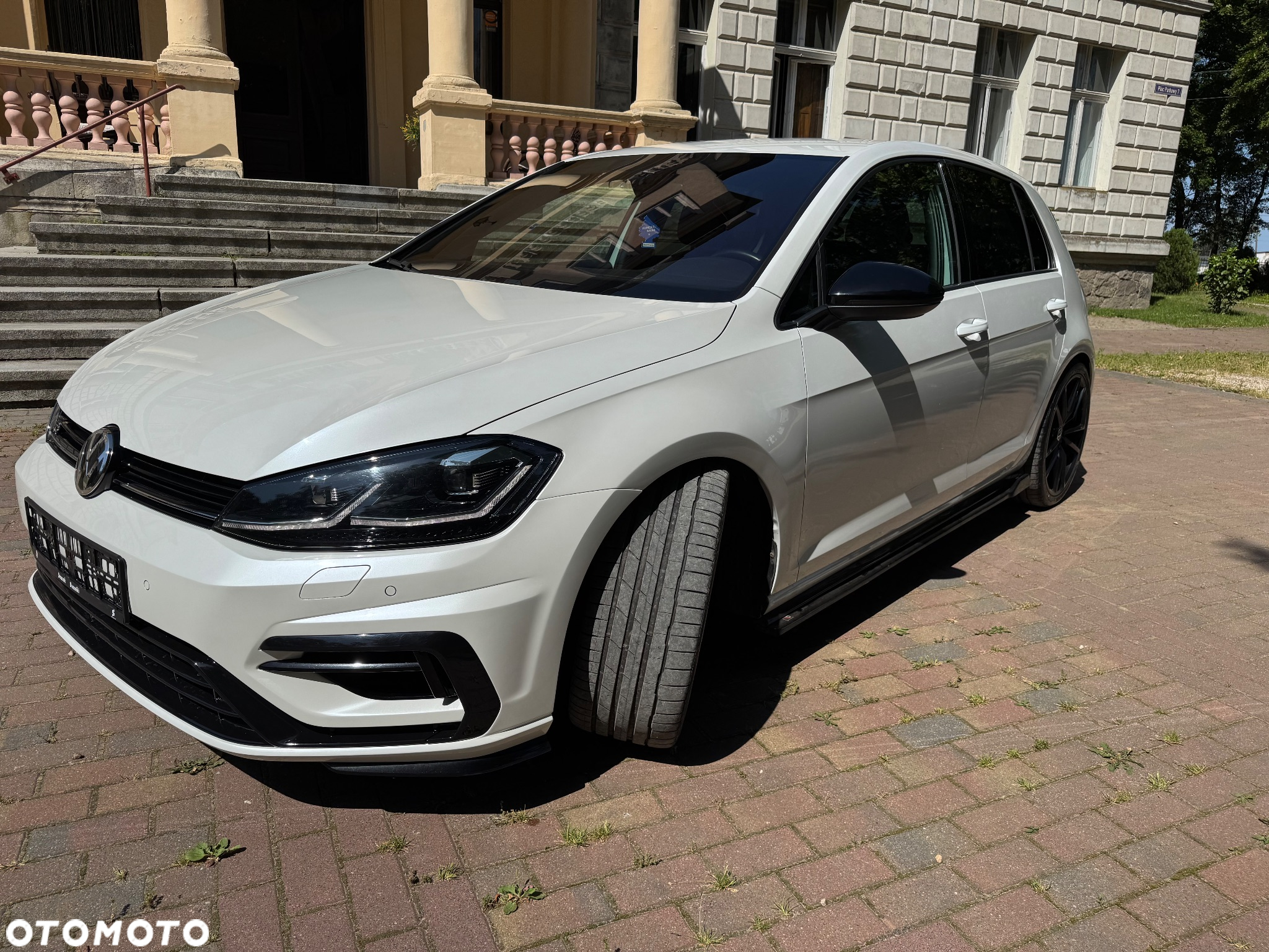 Volkswagen Golf VII 2.0 TSI BMT 4Mot R DSG - 2