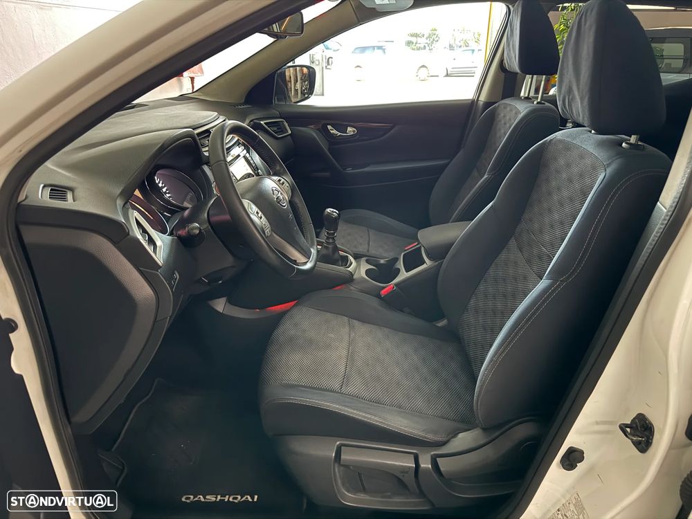 Nissan Qashqai 1.2 DIG-T TEKNA+ - 11