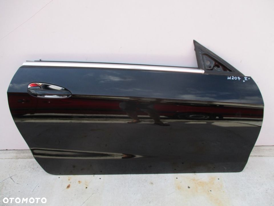 MERCEDES E KLASA W207 LIFT COUPE DRZWI KOMPLETNE