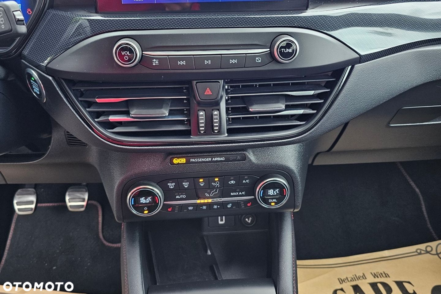 Ford Focus - 23