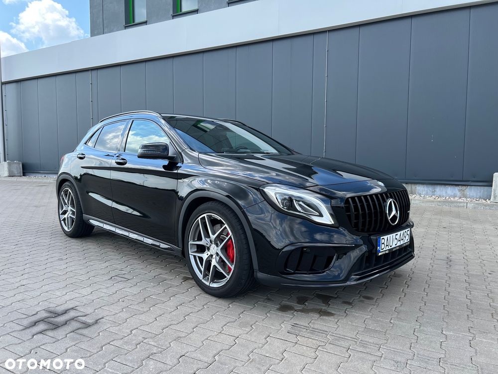Mercedes-Benz GLA - 7