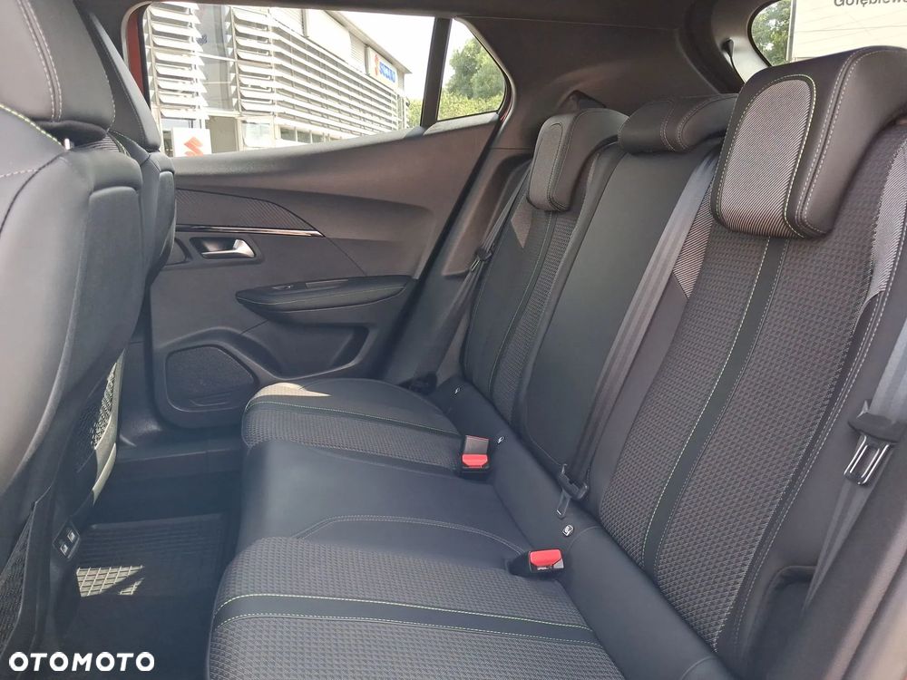 Peugeot 2008 1.2 PureTech GT S&S EAT8 - 31
