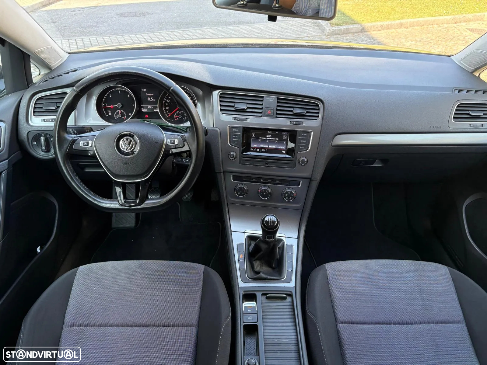 VW Golf 1.6 TDi Confortline - 5