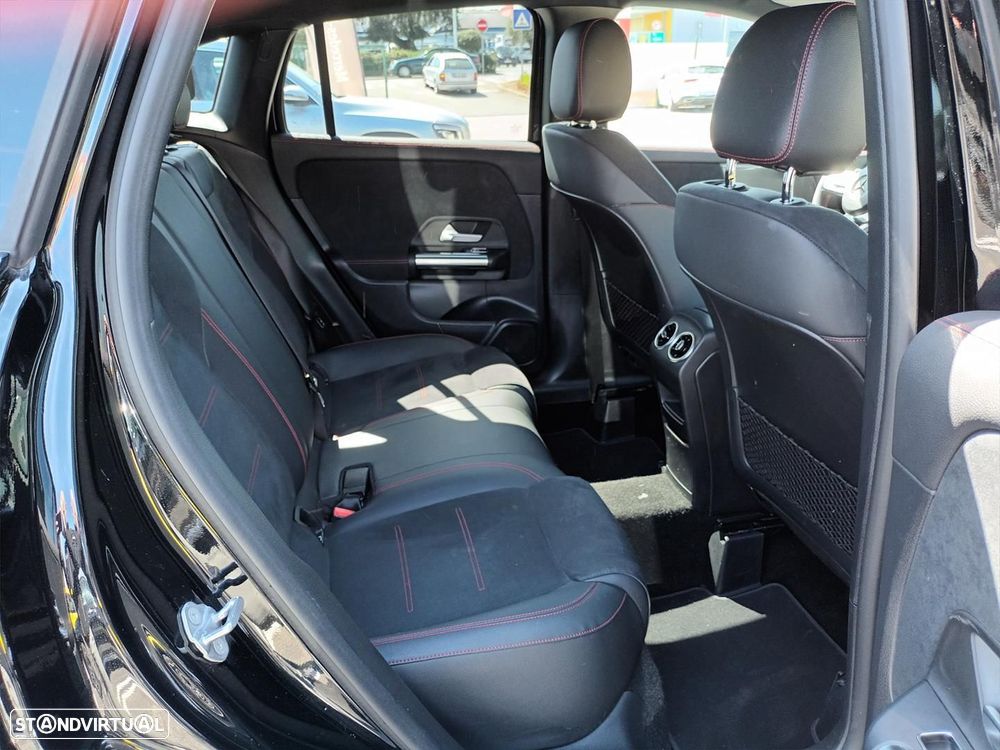 Mercedes-Benz GLA 180 d AMG Line - 10