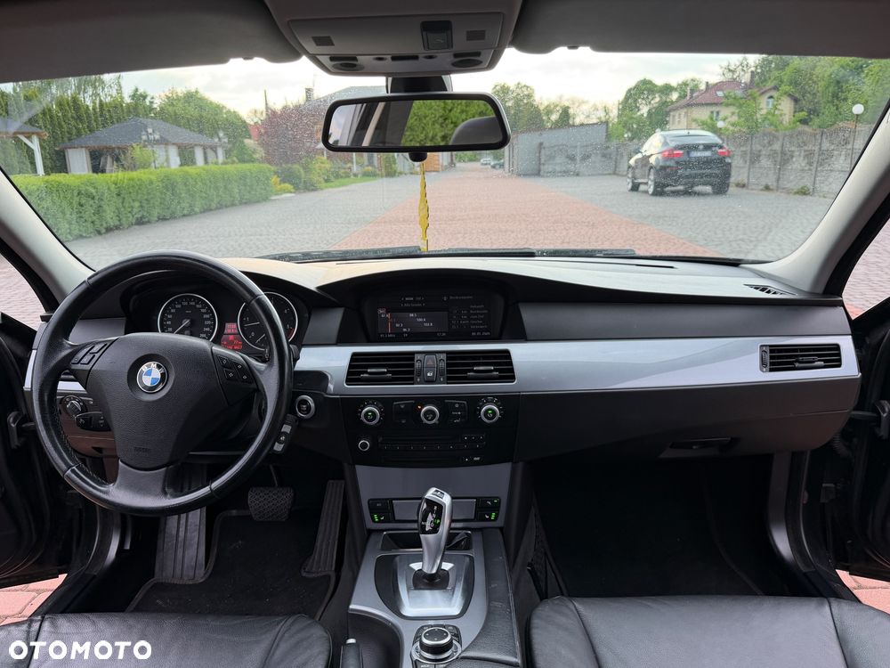 BMW Seria 5 530d - 24