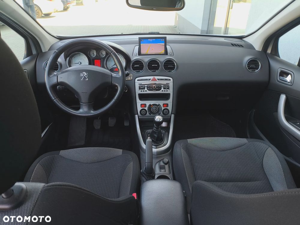Peugeot 308 HDi FAP 150 Allure - 21