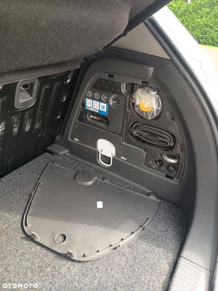 Opel Corsa - 8