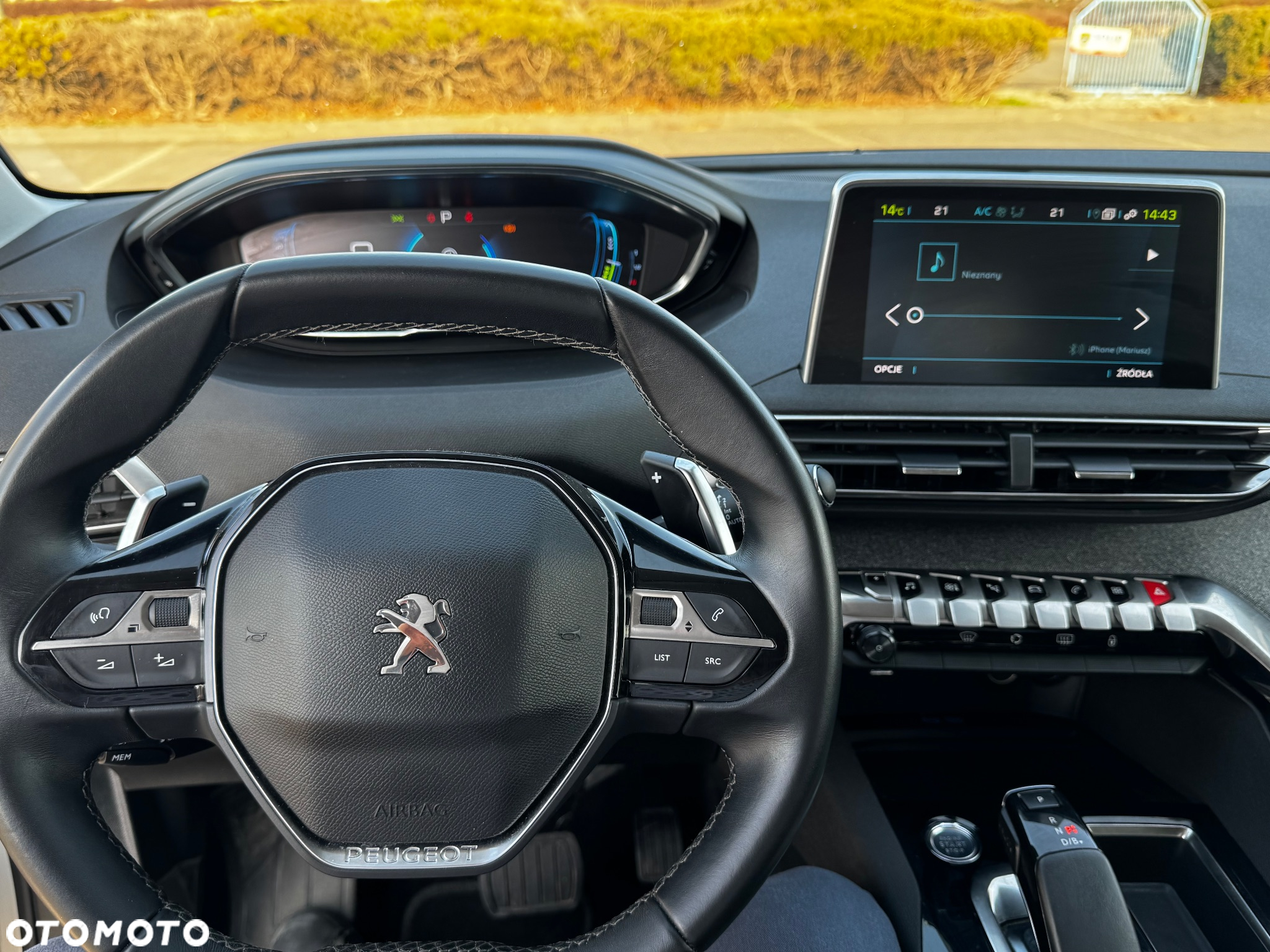 Peugeot 3008 1.6 PureTech Hybrid4 PHEV Allure Pack S&S EAT8 - 5