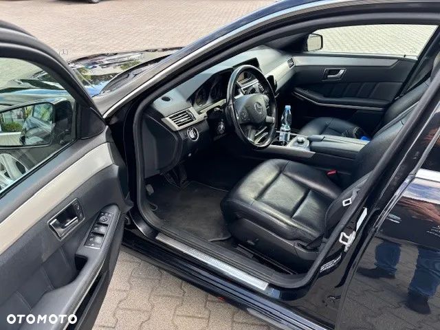 Mercedes-Benz Klasa E 300 CDI BlueEff Avantgarde - 7