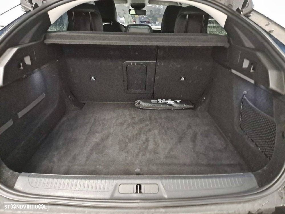 Peugeot 408 1.2 Hybrid Allure e-DCS6 - 6