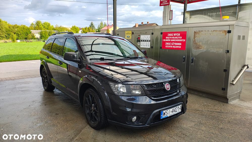 Fiat Freemont 2.0 Multijet Black Code AWD - 1