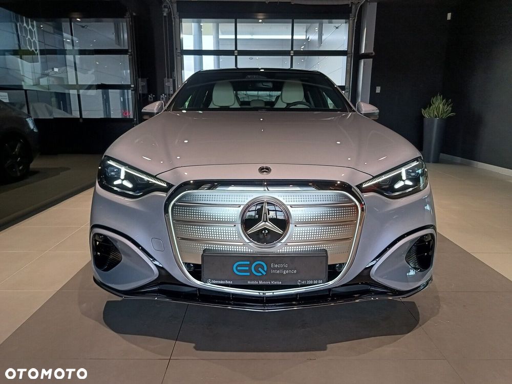 Mercedes-Benz C-Class 2026 photo 2