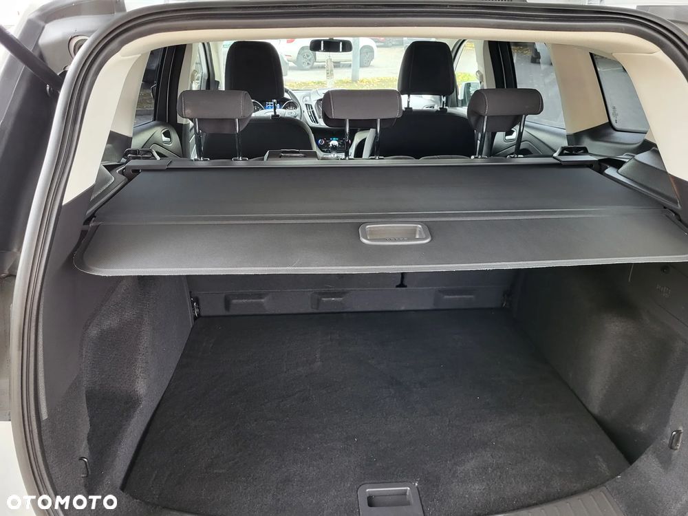Ford Kuga - 16