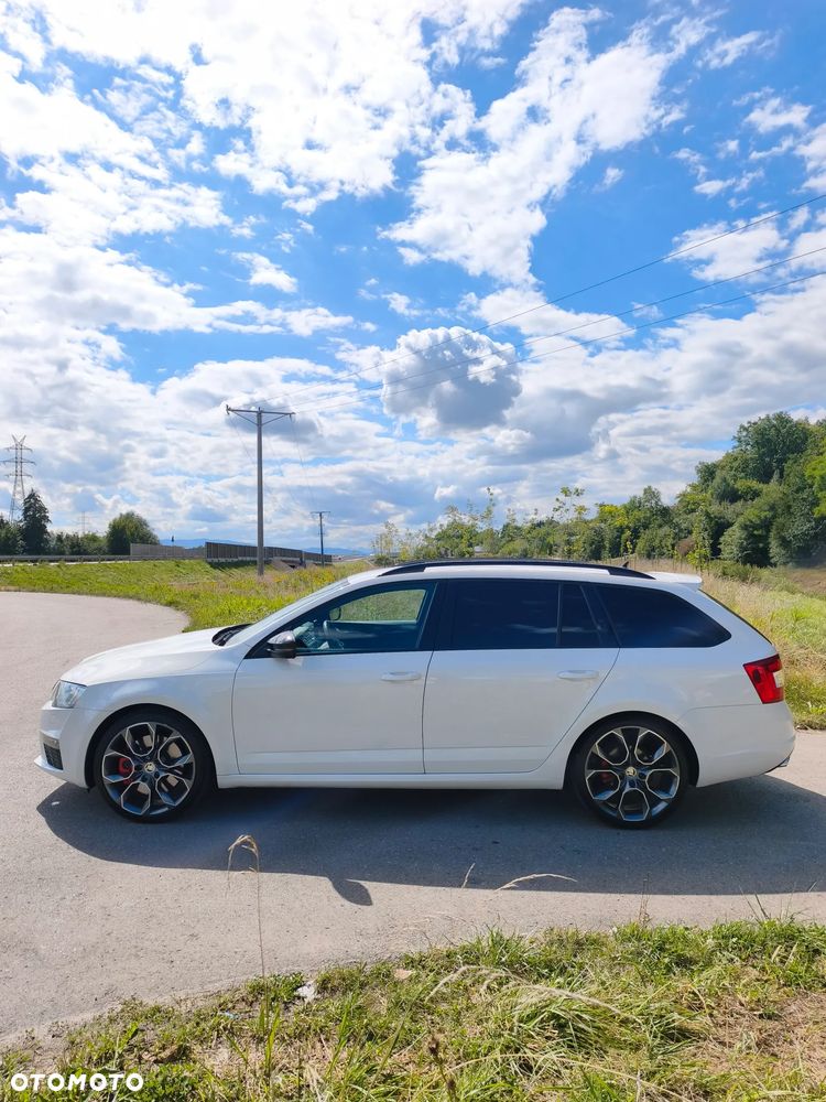 Skoda Octavia 2.0 TSI RS - 10