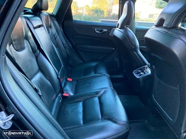 Volvo XC 60 2.0 B5 R-Design AWD - 54
