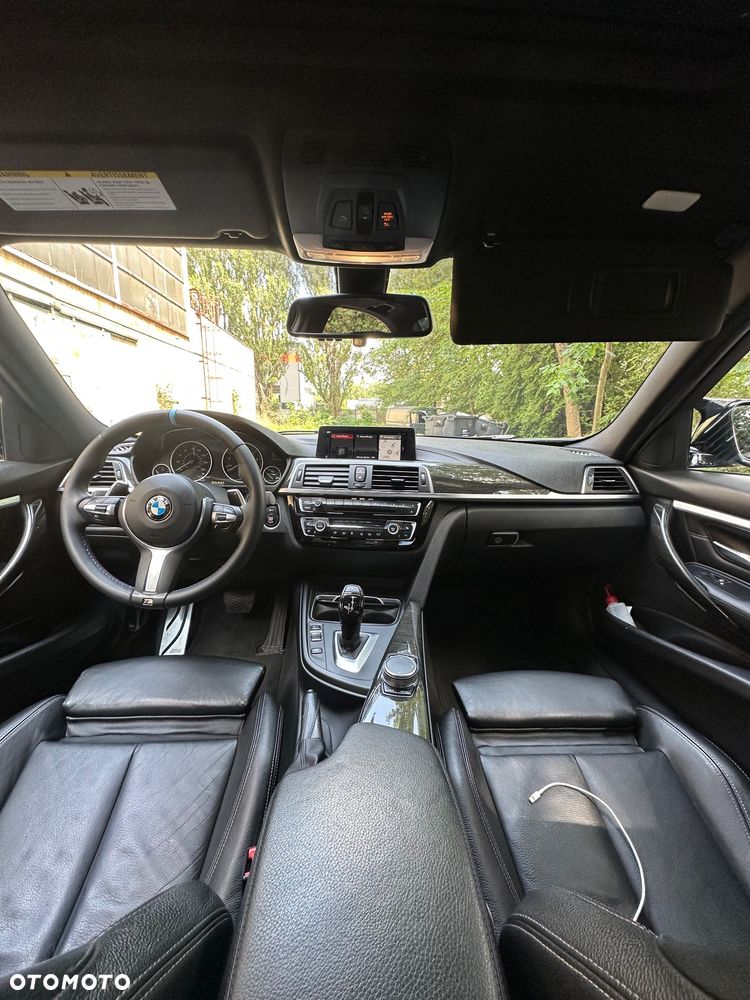 BMW Seria 3 330i M Sport sport - 13