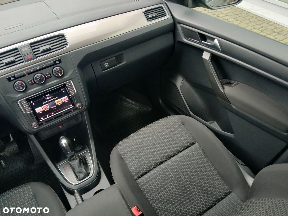 Volkswagen Caddy 1.4 TSI Trendline DSG - 24