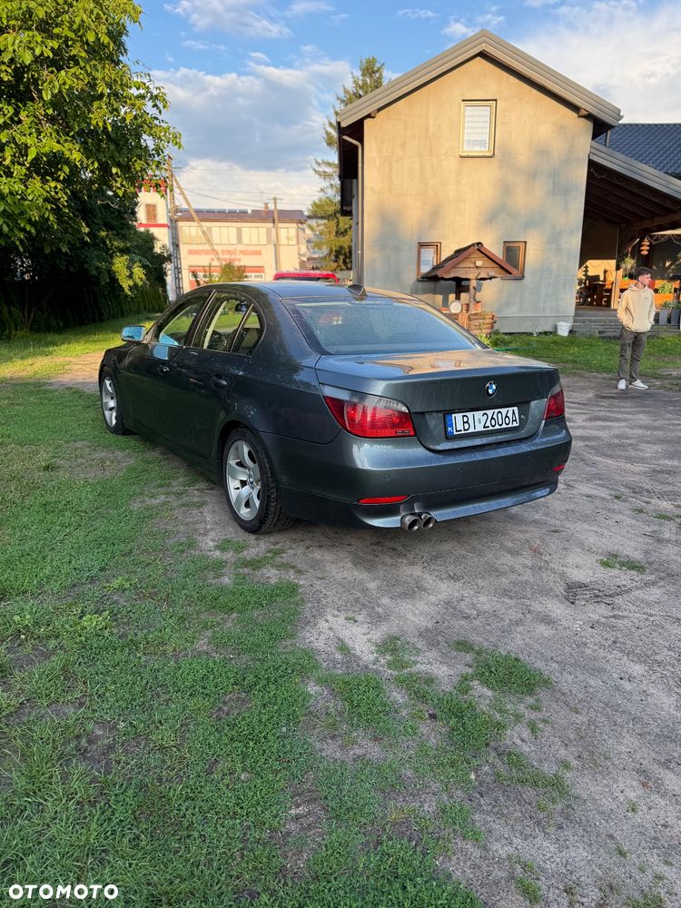 BMW Seria 5 545i - 4